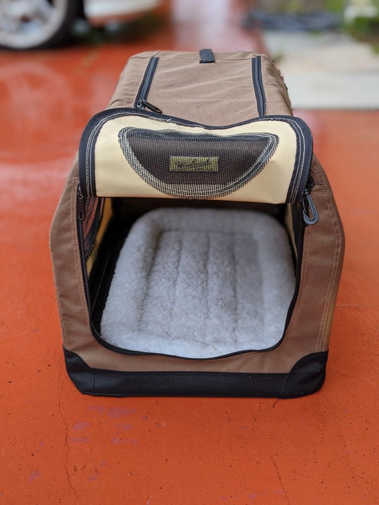 Woolrich Small Dog Crate with 2 Zippered Openings. Includes Mat. $35 OBO