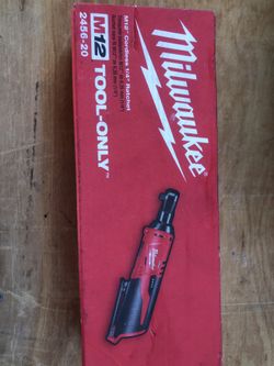 Milwaukee 1/4 ratchet m12