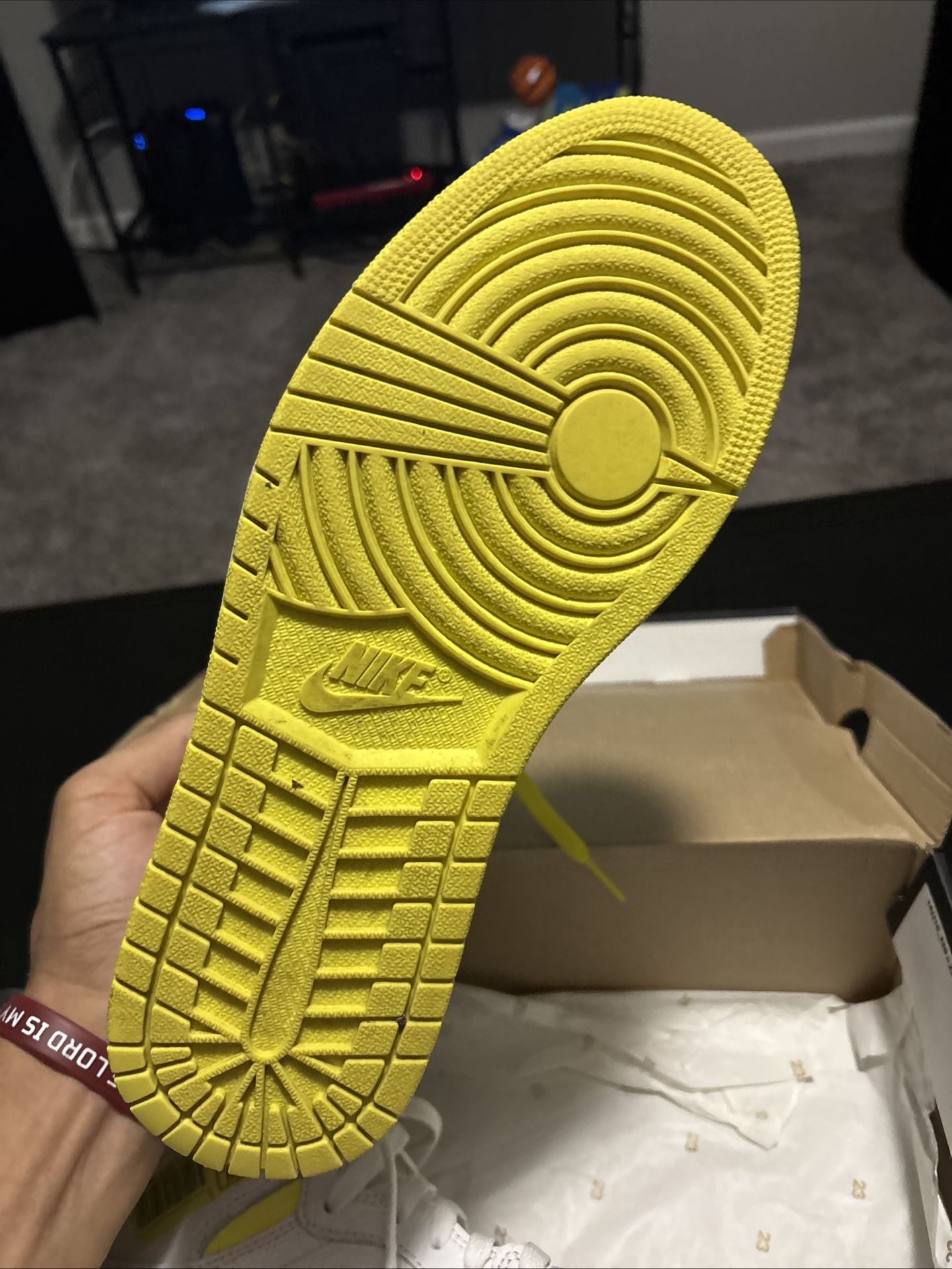 Jordan 1 High First Flight