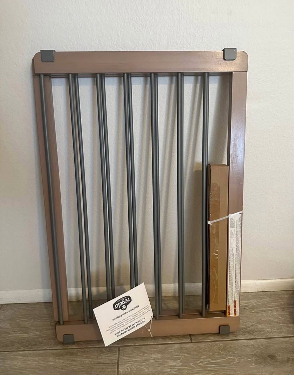 Heritage & Home Pet Gate / Safety Gate - Fits Openings 23.5” - 42”