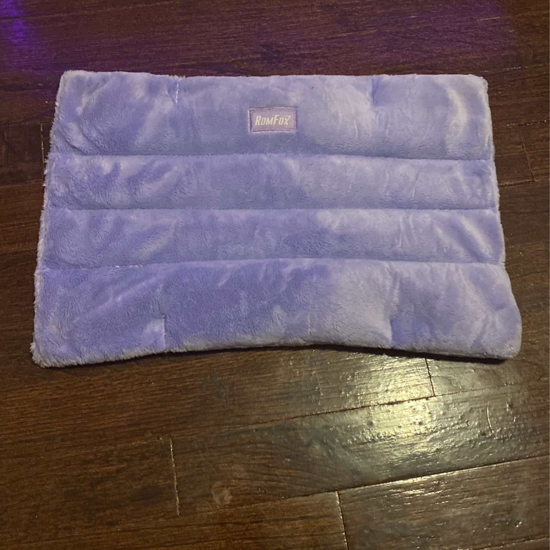 RomFox purple heating pad