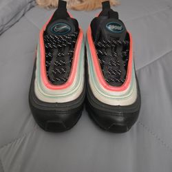 Nike Air Max 97 Low On Air: Neon Seoul SIZE 4.p NEW 