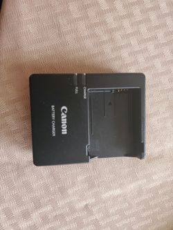 Canon DSLR Camera Battery Charger (Original)