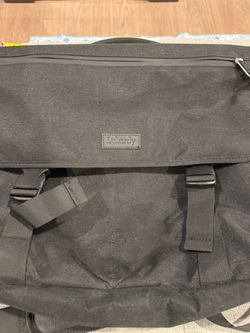Lubardy Black Messenger Bag