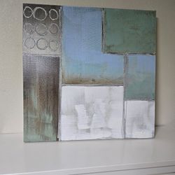 measures 24 x 24 inches.