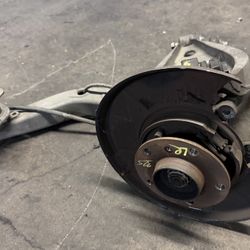 BMW E46 325 323 Z4 DRIVER REAR TRAILING ARM