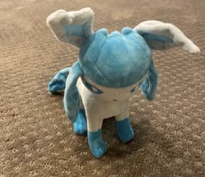 Pokémon Glaceon Plush