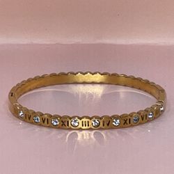 Times Roman Bracelet