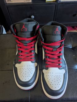 Size 10 Jordan 1 Mid Black/Red/White