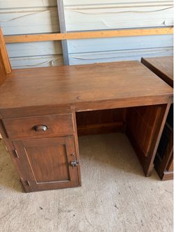 Vintage shaker style desk