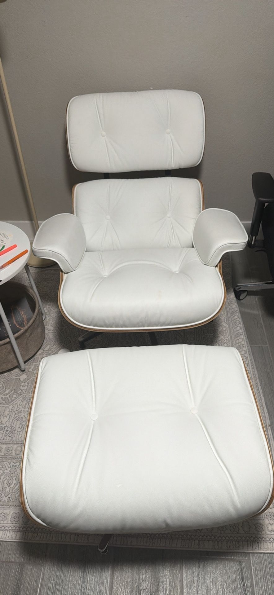 Lounge Chair And Ottoman 