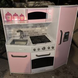 Kid Kraft wooden toy kitchen, Barbie’s, plastic food, pots and pans