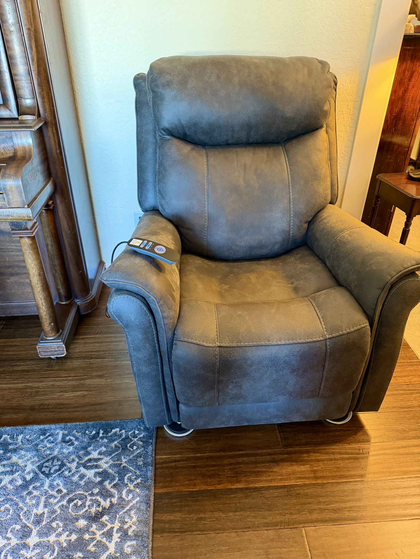 Ashley powerlift Recliner With Heat And massage Like New