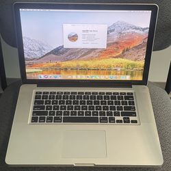 Apple MacBook Pro 15 (2010)
