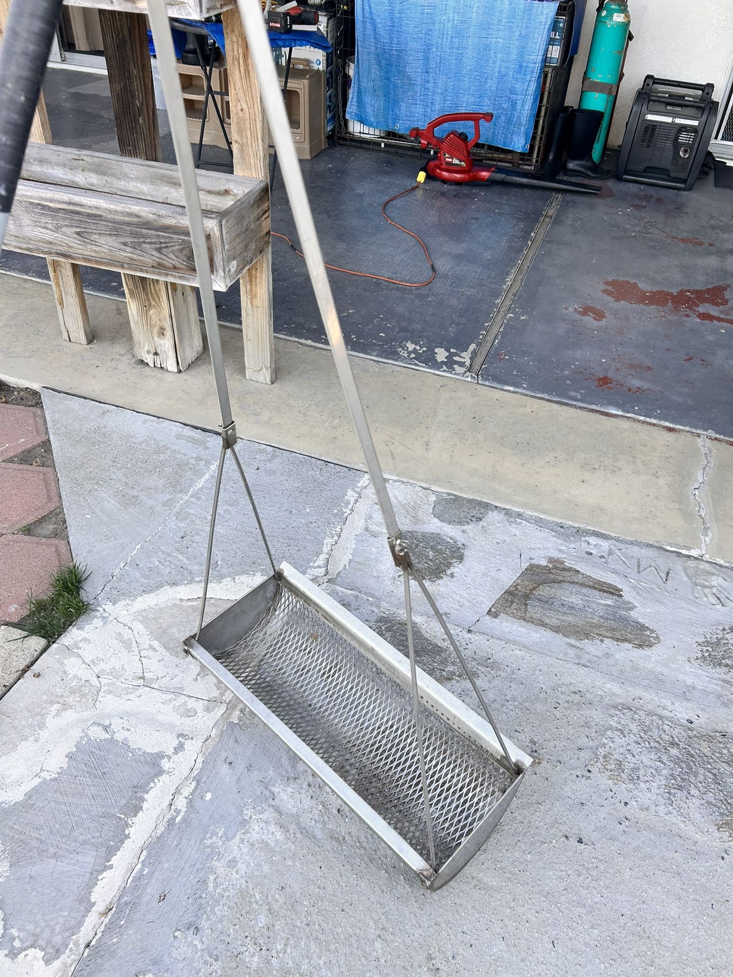 Sand crab/flea rake