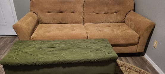 FREE!! Sofa, loveseat, and ottoman with storage