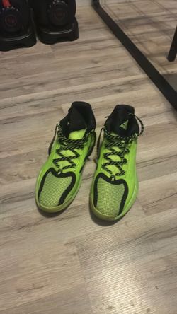 basketball shoes