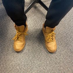 Nike Tims