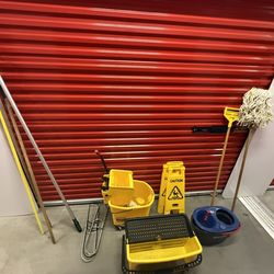 Floor Mopping Equipment