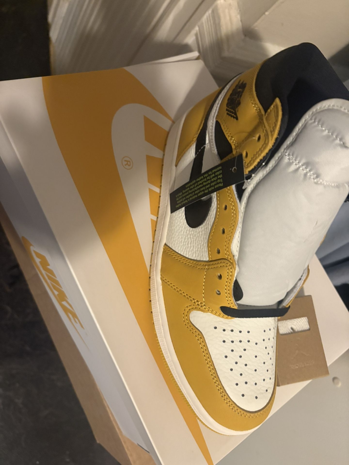 Brand New Jordan  Orchard  New Size 9.5 