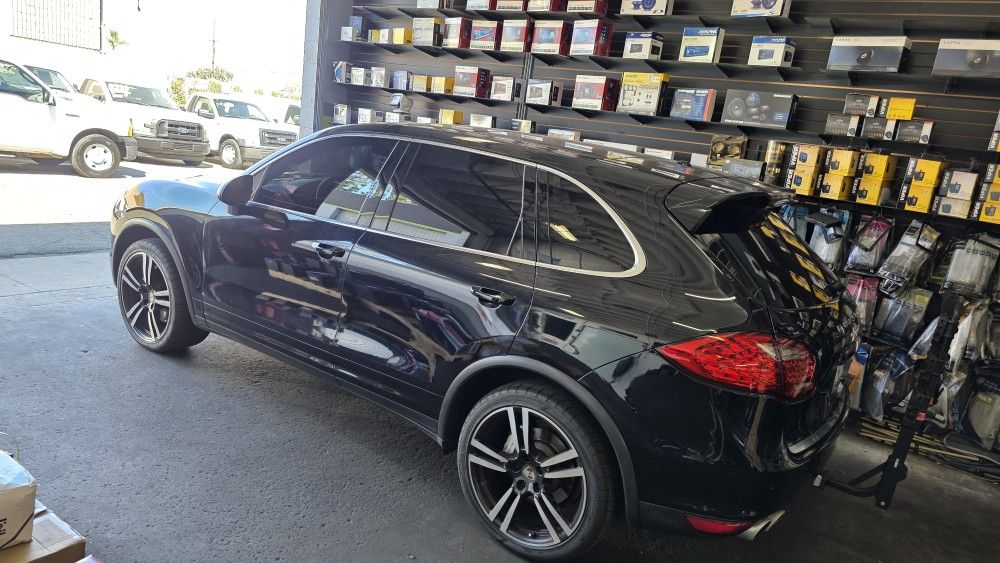 COVINA RADIO GUYS 🔊  🔊 🔊 Car Audio ✅️ Alarms ✅️ Window Tint ✅️ LED Lights ✅️ Troubleshooting ✅️ And Much More.  Sales And Installations 
Car Audio