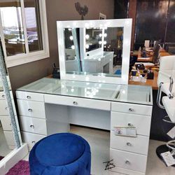 Avery White Vanity By Crown Markt $10 Down Payment And Financing Available