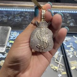 10k Gold REAL NATURAL DIAMOND Pendant With 4.33ctw Diamonds For A Good Price!!