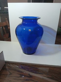 Vintage Cobalt Blue Hand Blown Glass Blenko Flower Vase