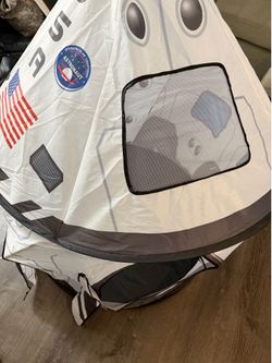 Joyin Rocket Ship Play tent