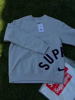 Supreme size M
