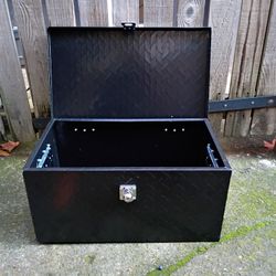 Diamond Plate Tool Box 