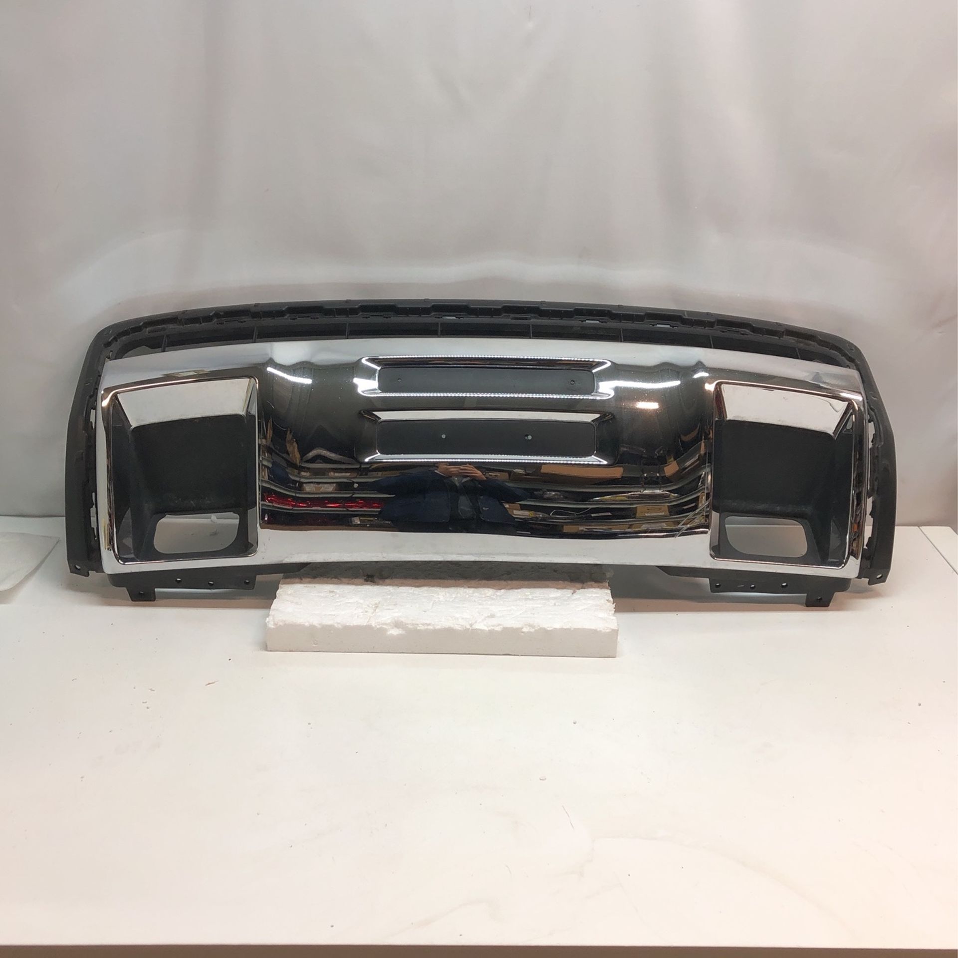 2015-2020 GMC Canyon Front Bumper Lower Grille Inset 