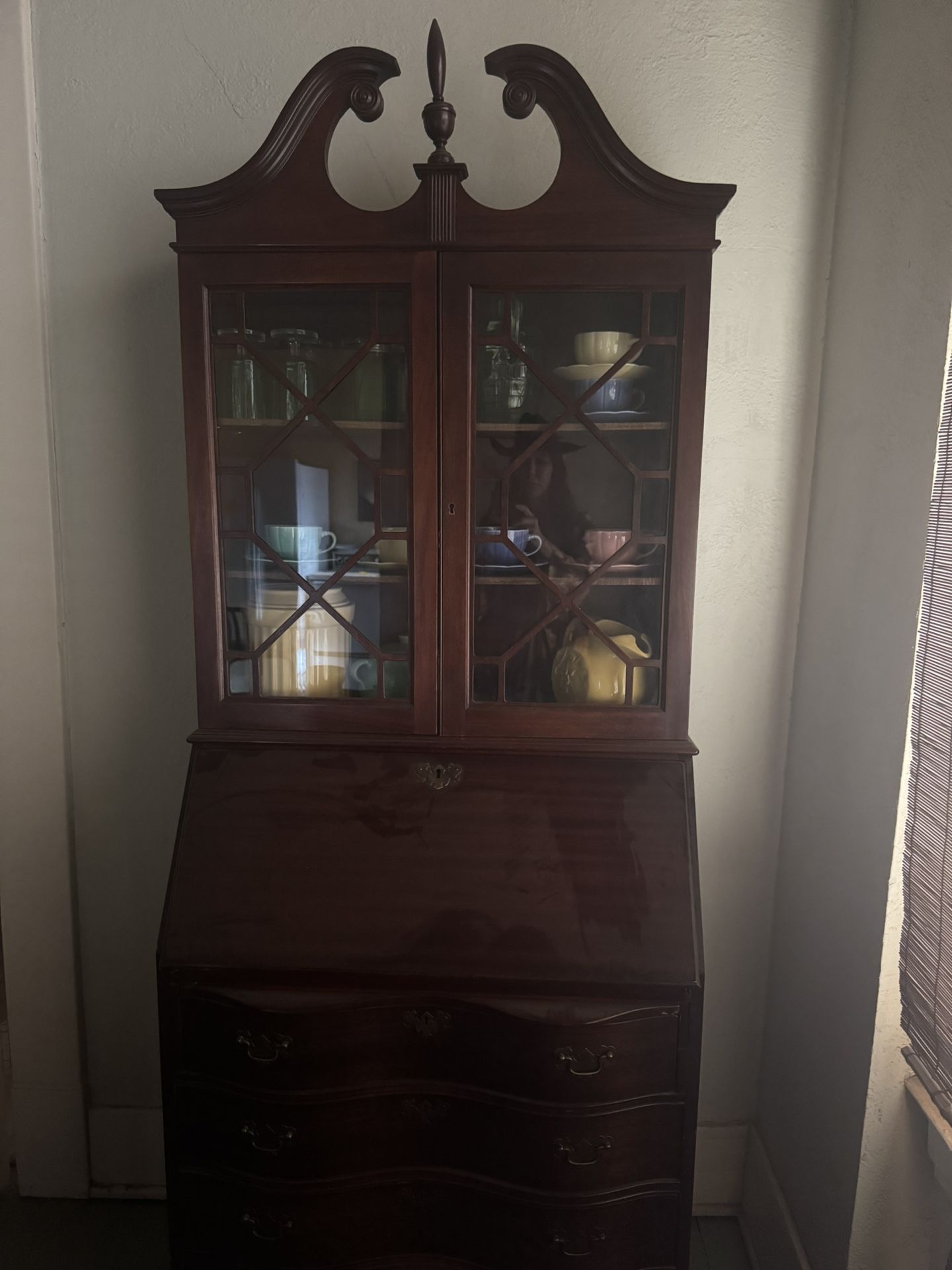 Antique Furniture Hutch