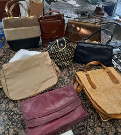 8 PURSES
