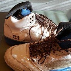 pair of white Air Jordan 23 Used One Ok 