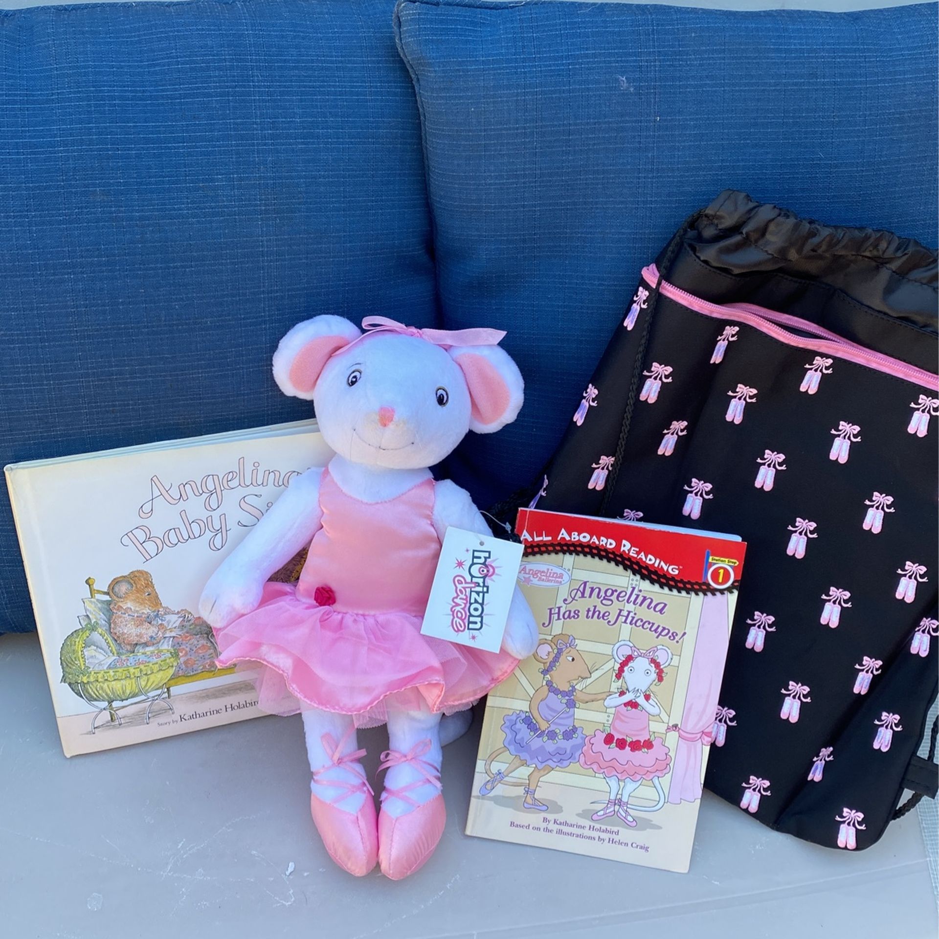 Angelina Ballerina Plush, Book, And Bag Set