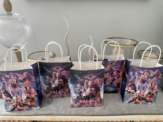 K-Pop Demon Hunter Filled Party Bags for 4