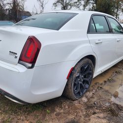 2019 Chrysler 300s Part Out ‼️📢