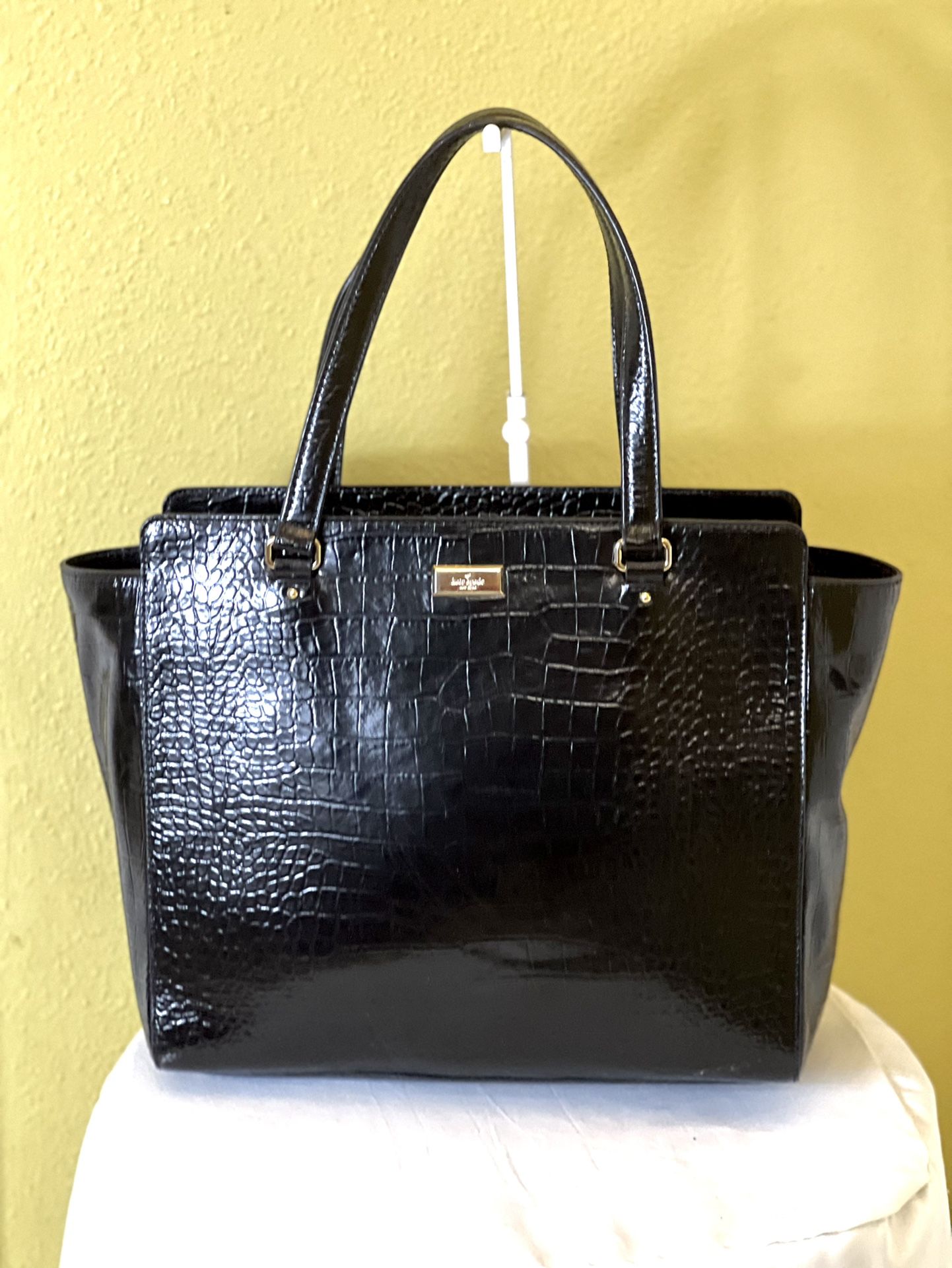 KATE SPADE X Large Black Cow Leather Elissa Croc Tote