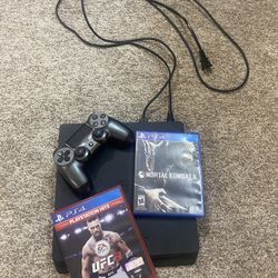PS4 Slim 1 Tb Bundle
