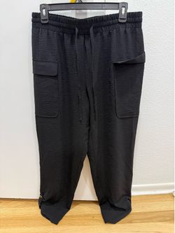 Medium black pants