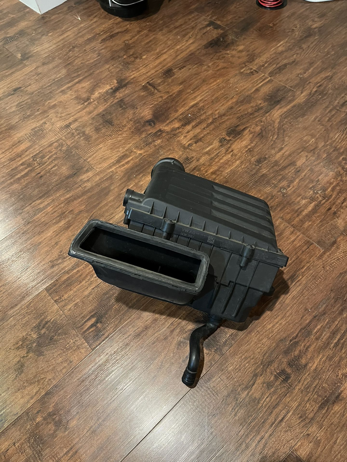 MK7.5 GTI Factory Airbox