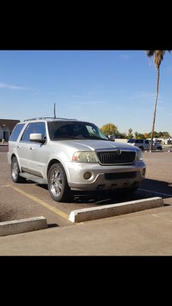 22 inch wheels off a 2003 Lincoln Navigator