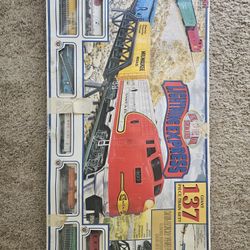 Bachman 137 PC. HO Scale Train Set