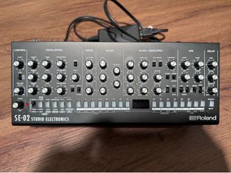 Roland Studio Electronics SE-02 - excellent condition