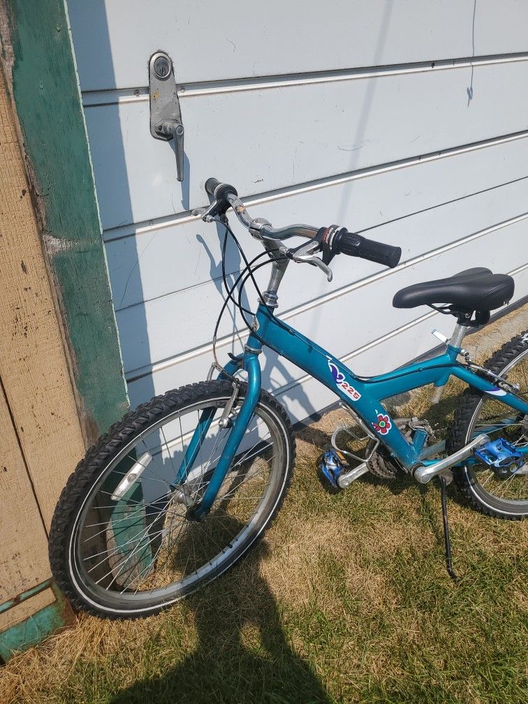 Girls bike Specialize brand
