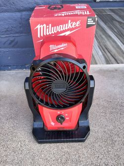 Fan Milwaukee M12 Tool Only 