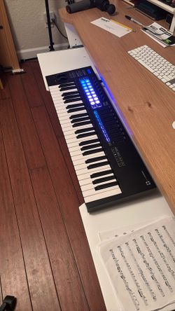 Novation Launchkey 49 MIDI