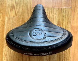 Macargi Beach Cruiser Seat - The Record Vendor