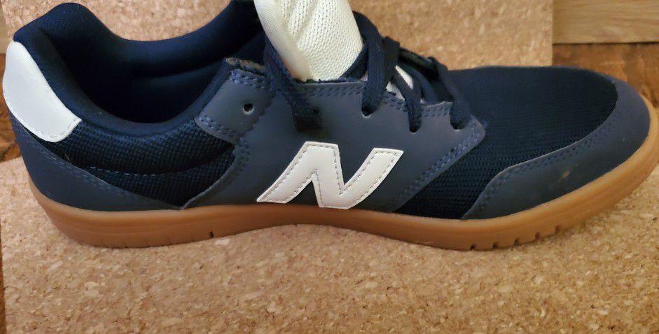Mens Or Womens New Balance Casual Shoes